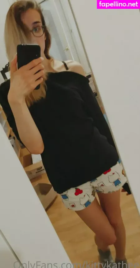 Kittykathee OnlyFans Thumbnail #A2evXsDMrI