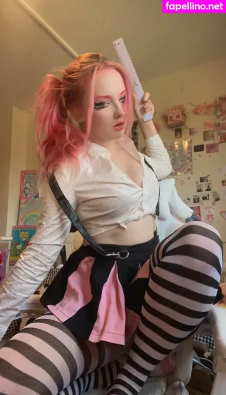 Kittykatsparrow OnlyFans Thumbnail #kcGGnH1wem