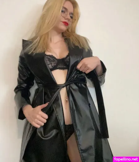 Kittykattoni OnlyFans Thumbnail #2SBFbwzCYN