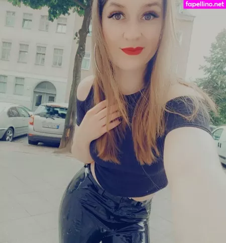 Kittylou OnlyFans Thumbnail #Lrjm7mR9KM