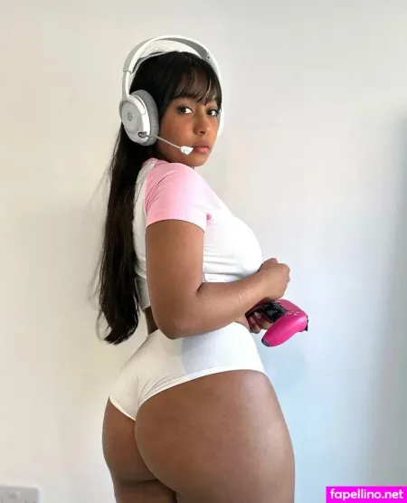 Kittylunaxx OnlyFans Thumbnail #RXnDn7Mj2l