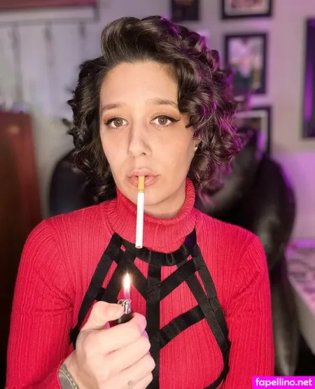 Kittylynnsmokes2 OnlyFans Thumbnail #QWe4i0RiFo