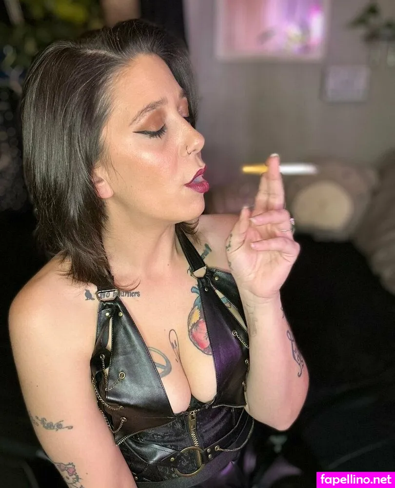 kittylynnsmokes2 Nude Leaked OnlyFans Photo #ZpqPE0FwEG