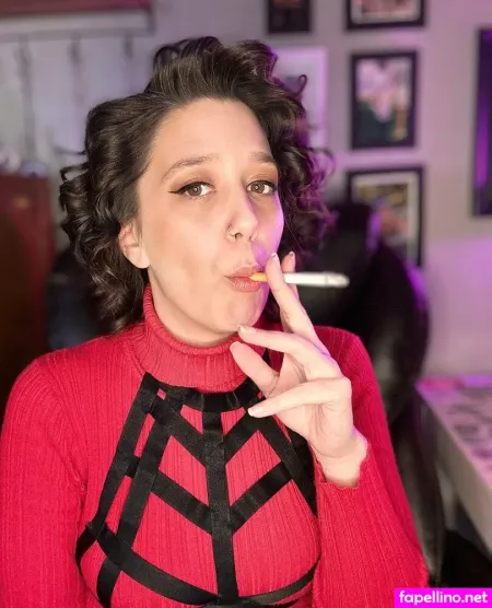 Kittylynnsmokes2 OnlyFans Thumbnail #wOdB4HMwbV