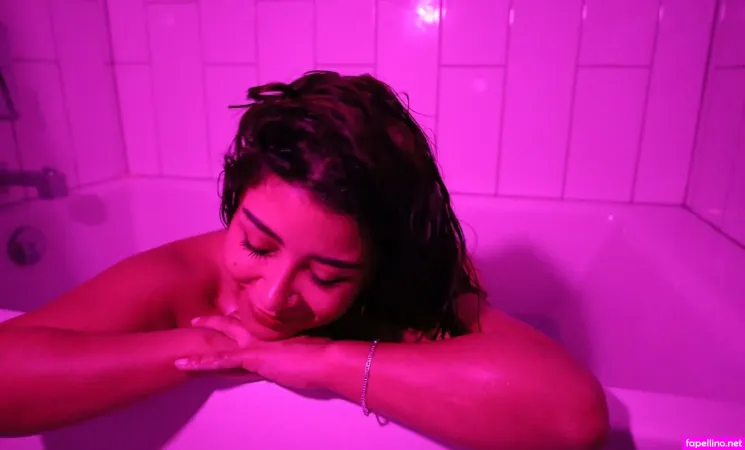 Kittylyvv OnlyFans Thumbnail #dsnsOo2ITk