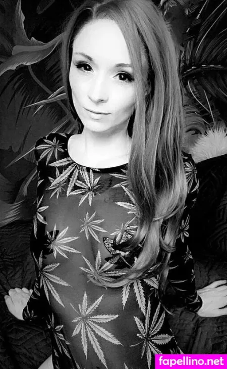 Kittyminou OnlyFans Thumbnail #IFXvSD8zEE