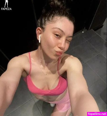 Kittyshf1 Main Profile Photo