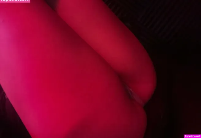 Kittysoftbutt OnlyFans Thumbnail #2p5urJc9S8