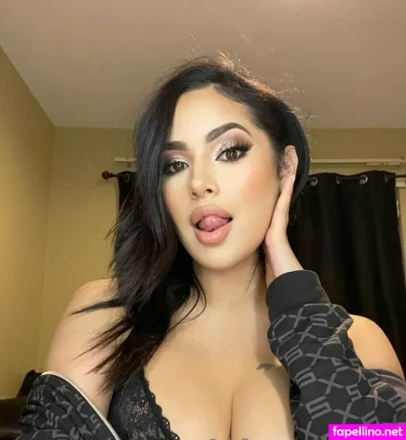 Kittyvmarie 1 OnlyFans Thumbnail #k2EpvMLTab