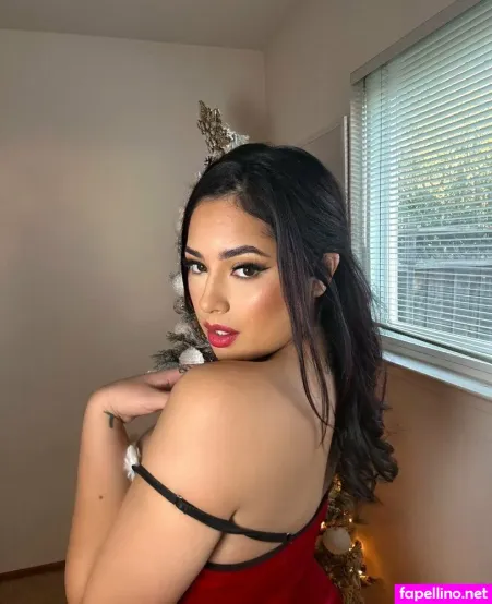 Kittyvmarie 1 OnlyFans Thumbnail #p9g32ePRUD