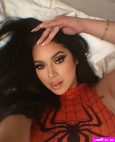 Kittyvmarie 1 OnlyFans Thumbnail #xiO7jnDIUD