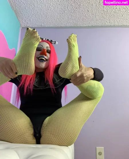 Kitziklown OnlyFans Thumbnail #AZWFVshCWB