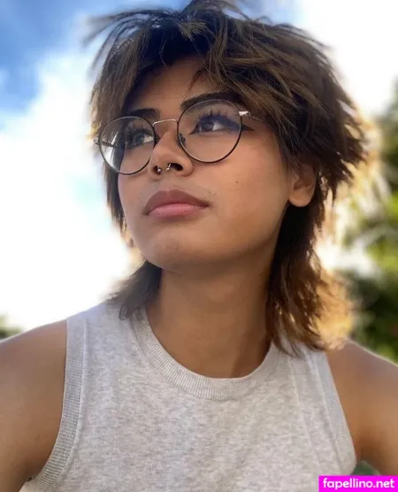 Kiyana Vi OnlyFans Thumbnail #IESbiFmQSq
