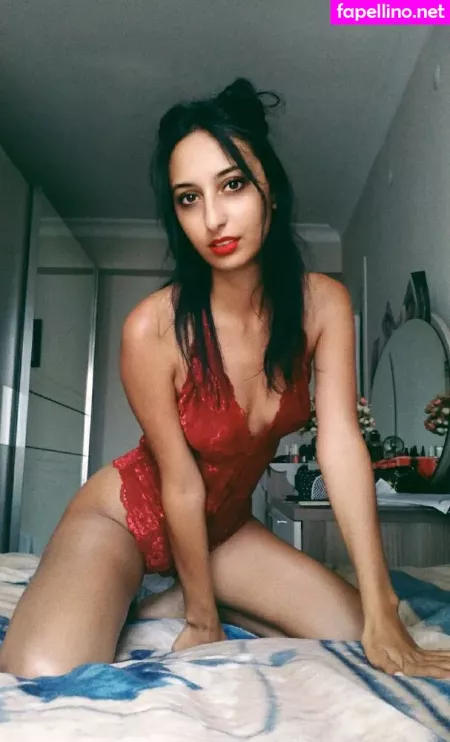 Kizillolita OnlyFans Thumbnail #B4rFWb8wZG