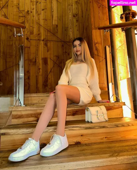 Kkittyshy OnlyFans Thumbnail #W4xvWGWNQB