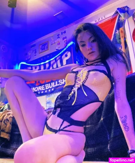 Kkkenziedye Main Profile Photo