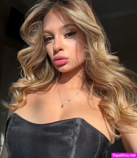 Kkriskissd OnlyFans Thumbnail #d0g9zbFMM4