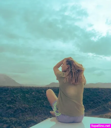 Klara Bhl OnlyFans Thumbnail #9AzXAnsOD6