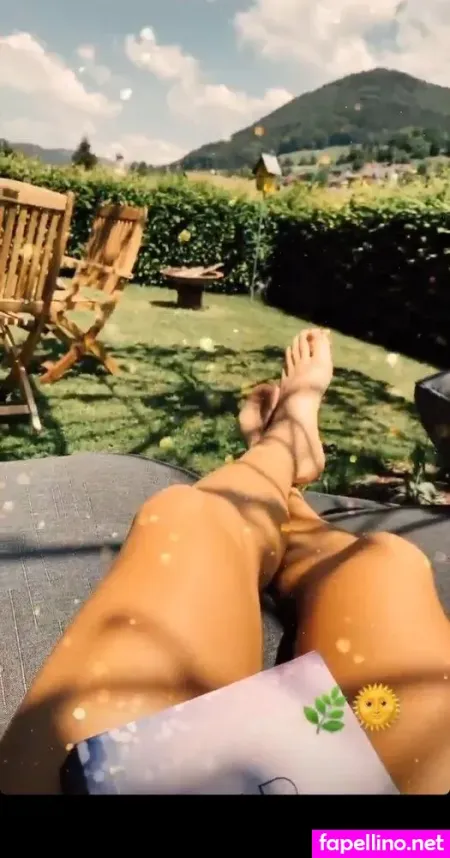 Klara Bhl OnlyFans Thumbnail #ChCZoJxWx0