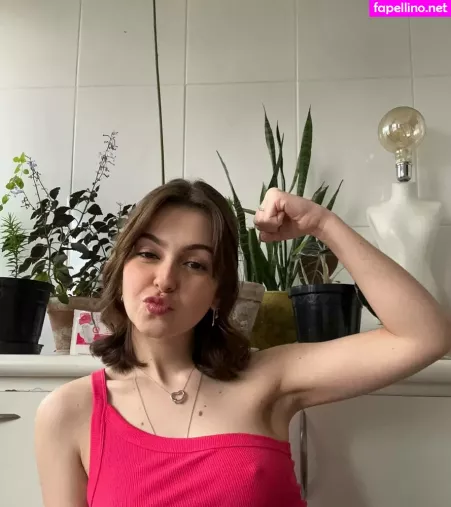 Klara Castanho OnlyFans Thumbnail #chufTdcNa0