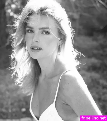 Klara Hellqvist OnlyFans Thumbnail #ZoUXnjKWqI