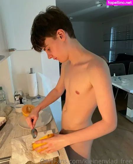 Kleinenvlad Free OnlyFans Thumbnail #2YciL8QW28
