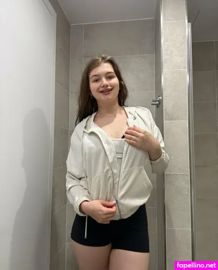 Kleines Madchen OnlyFans Thumbnail #gdQvrWsO6z