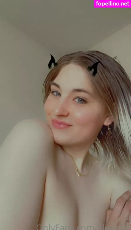 Kloebby OnlyFans Thumbnail #D8mE3Cs34j