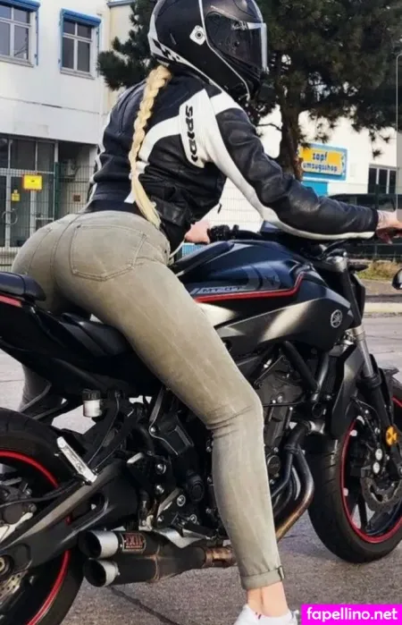 Knatternatter OnlyFans Thumbnail #BA1ufTdJz1