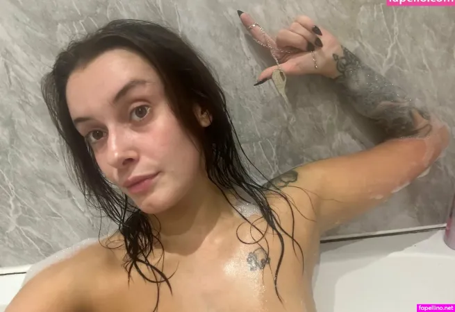 Kneelandbeg OnlyFans Thumbnail #vrP3pG5JBq