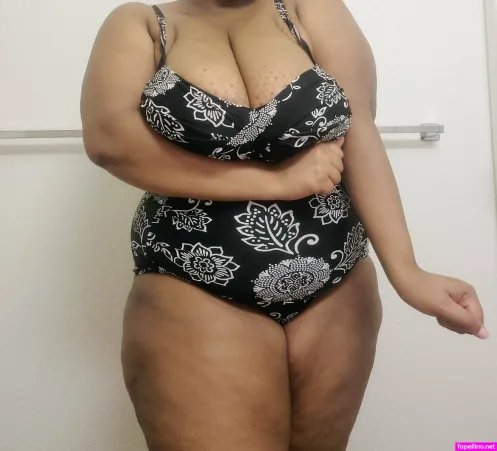 Kngtitania OnlyFans Thumbnail #1ecyXnXZVX