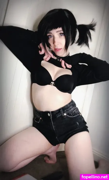 Knifearella OnlyFans Thumbnail #4Xs9CQL2Dn