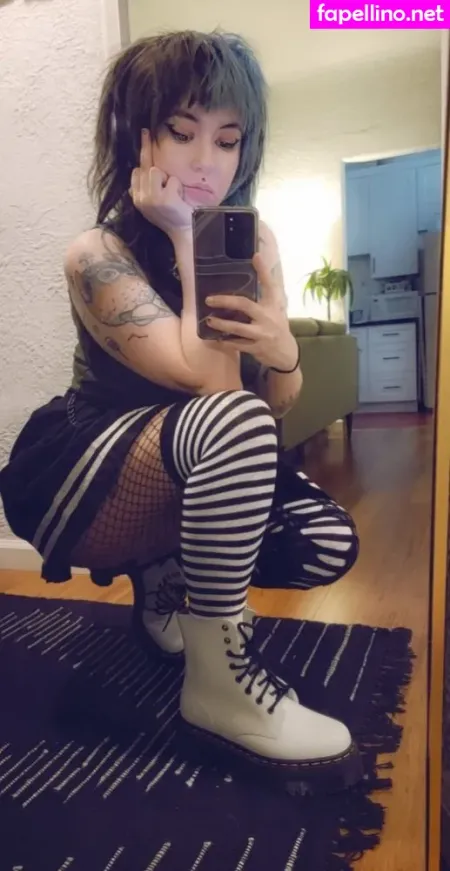 Knives OnlyFans Thumbnail #wBzD0iKEH4
