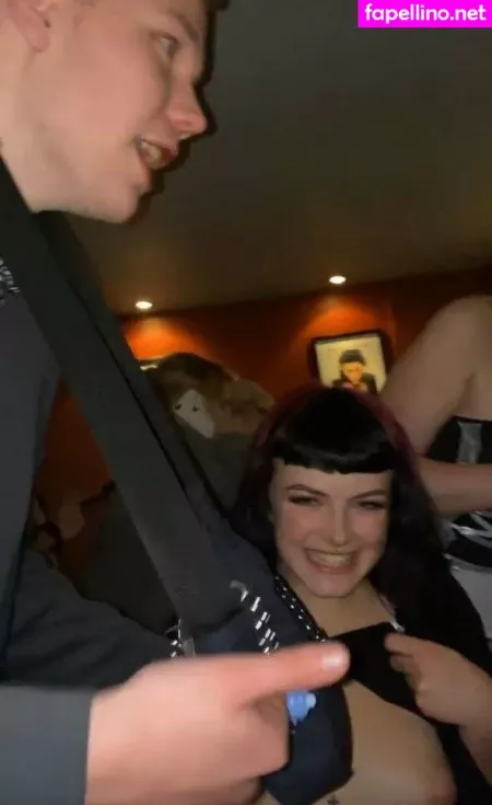 Knivklara OnlyFans Thumbnail #WL6wnZrFh5