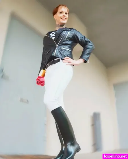 Knockinbootswithwanda OnlyFans Thumbnail #0fgJ4yHWhI