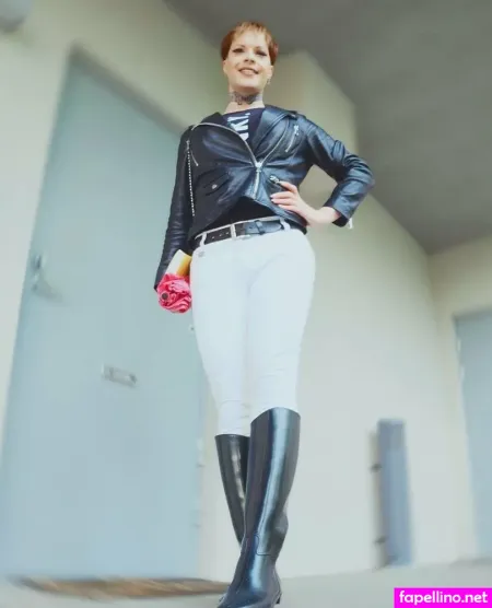 Knockinbootswithwanda OnlyFans Thumbnail #OB3FLFONy7