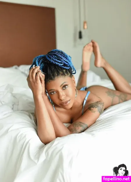 Knoxxia OnlyFans Thumbnail #TnpQ6qOcmf