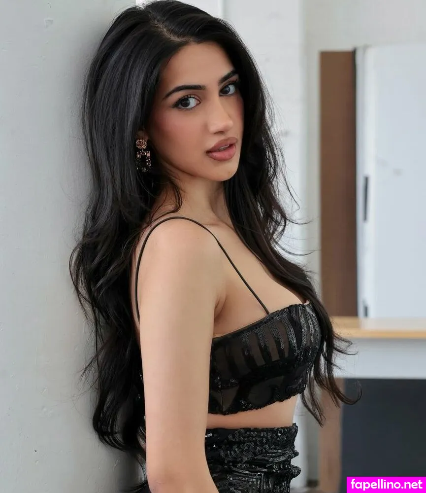komalbasrann Nude Leaked OnlyFans Photo #7hY7lPjsT9