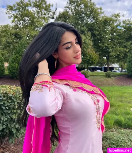 Komal Basran OnlyFans Thumbnail #eWpcUc58rt