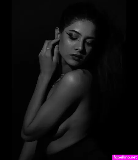 Komal Sethi OnlyFans Thumbnail #2OJjjBRzIg