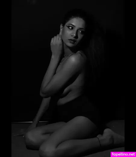 Komal Sethi OnlyFans Thumbnail #wKYU4CA8AM