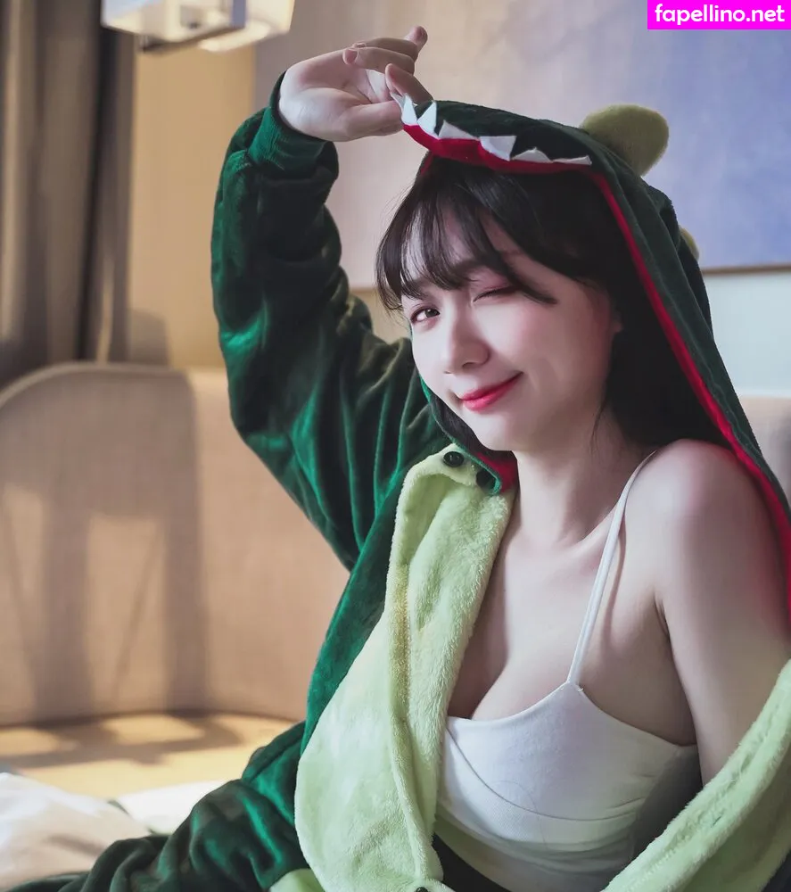 koneko_0305, konekocosplays, å­å–µå–µ Nude Leaked OnlyFans Photo #ik0SYpMKeo