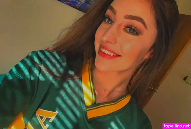 Koolkatjade OnlyFans Thumbnail #Vt3ifyp8vM