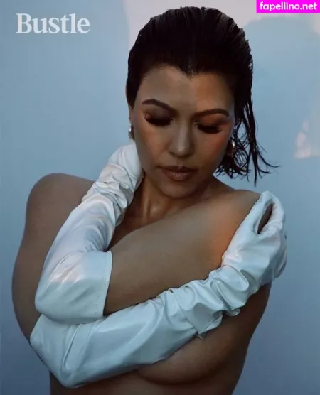 Kourtney Kardashian OnlyFans Thumbnail #2M5UeA40dx