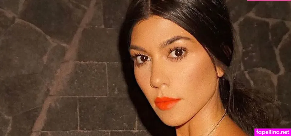 Kourtney OnlyFans Thumbnail #5BZZCOSMam