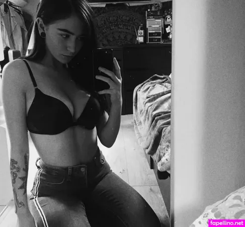 Kourtneyxpaige OnlyFans Thumbnail #FGQQ7gpAvS