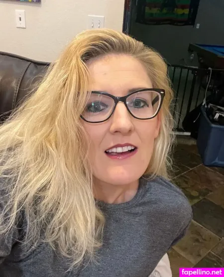 Krazykarrot69 OnlyFans Thumbnail #t4oJjKqYOc