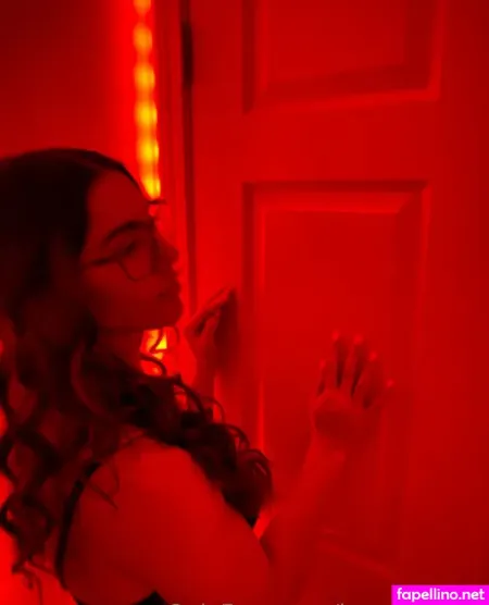 Kremequeen OnlyFans Thumbnail #2qBI8BPk1p