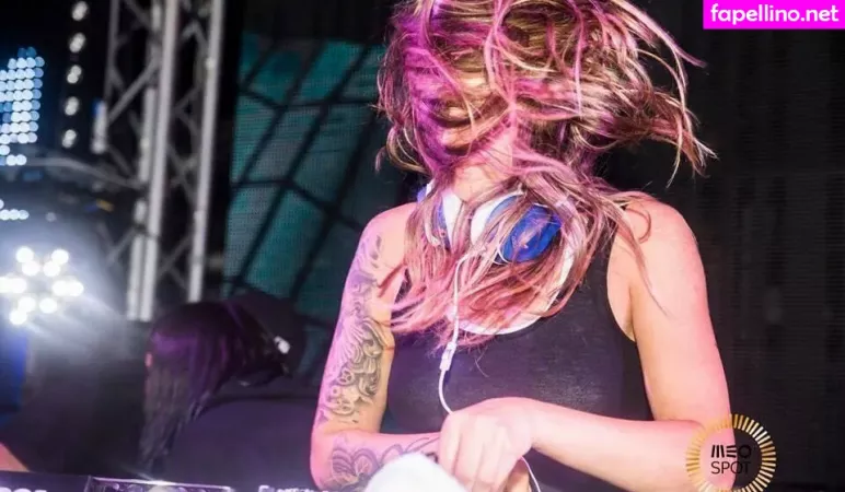 Krewella OnlyFans Thumbnail #ZEgByNdJmc