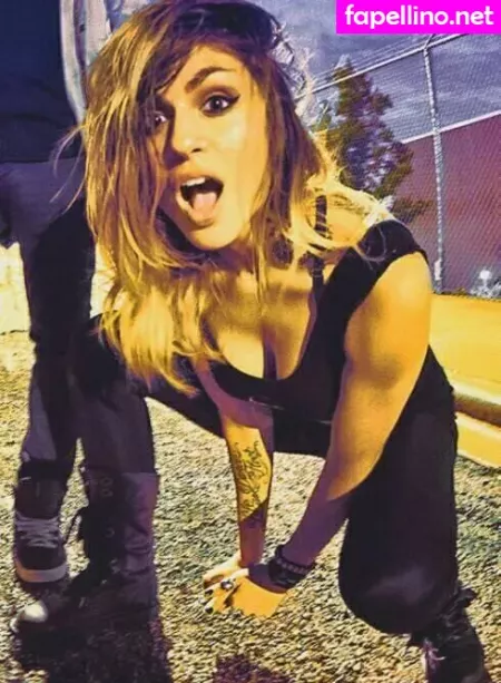 Krewella OnlyFans Thumbnail #bHwCxGXBVP